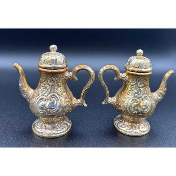 Vintage Silverplate Ornate Baroque Miniature Teapot Salt & Pepper Shakers Patina - Picture 3 of 6